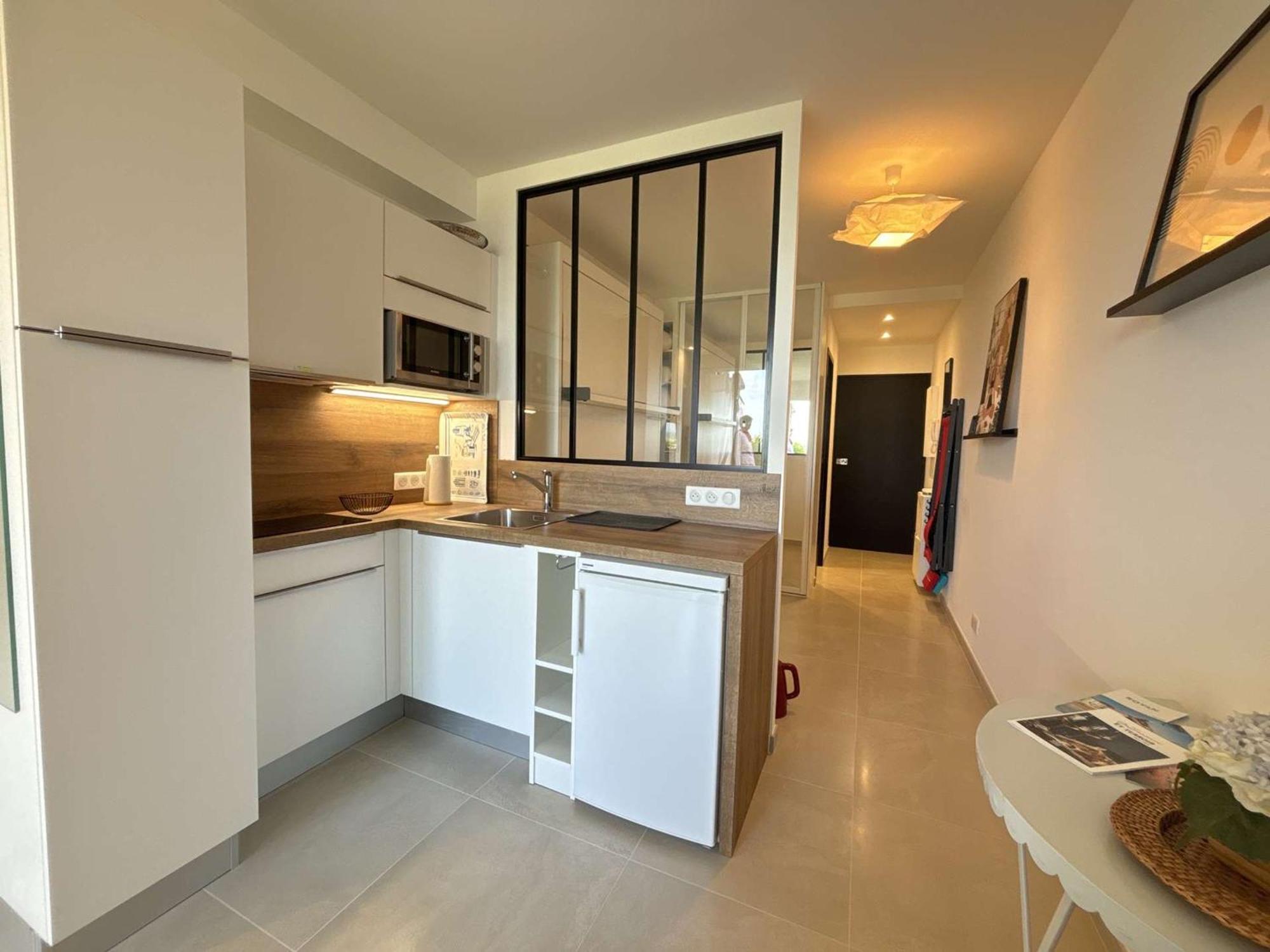 Studio En Bord De Mer A Royan, Parking, Tv, Tout Equipe - Fr-1-494-67 Exterior photo